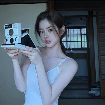 《快藏起来!玛琪娜同学》